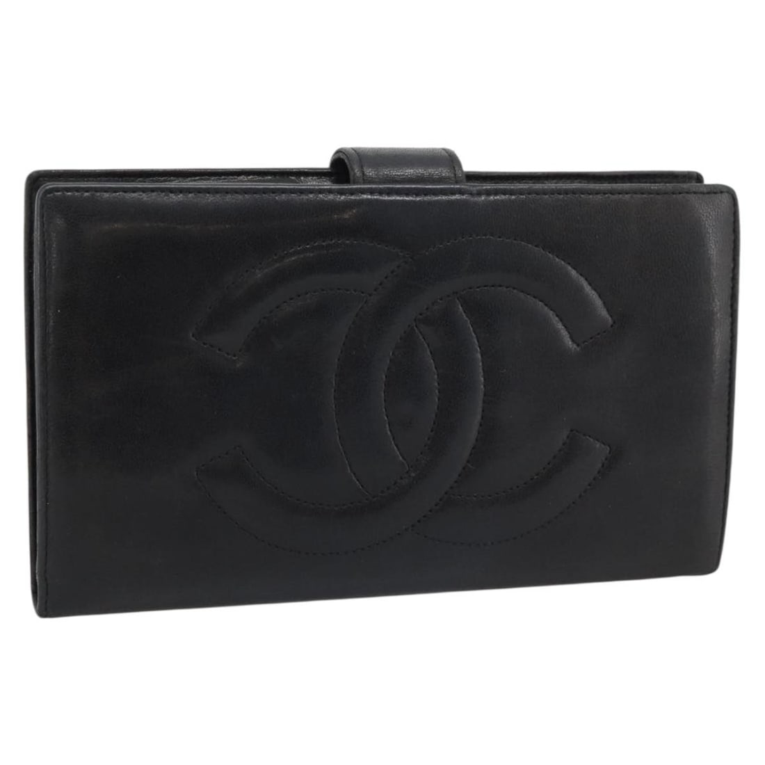 Black Leather CC Long Wallet by CHANEL Coco Mark: Black Leather CC Long Wallet by CHANEL Coco Mark A CHANEL long wallet in black leather, made in France and designed for women. It comes with the item box and features a compact long-wallet profile wit