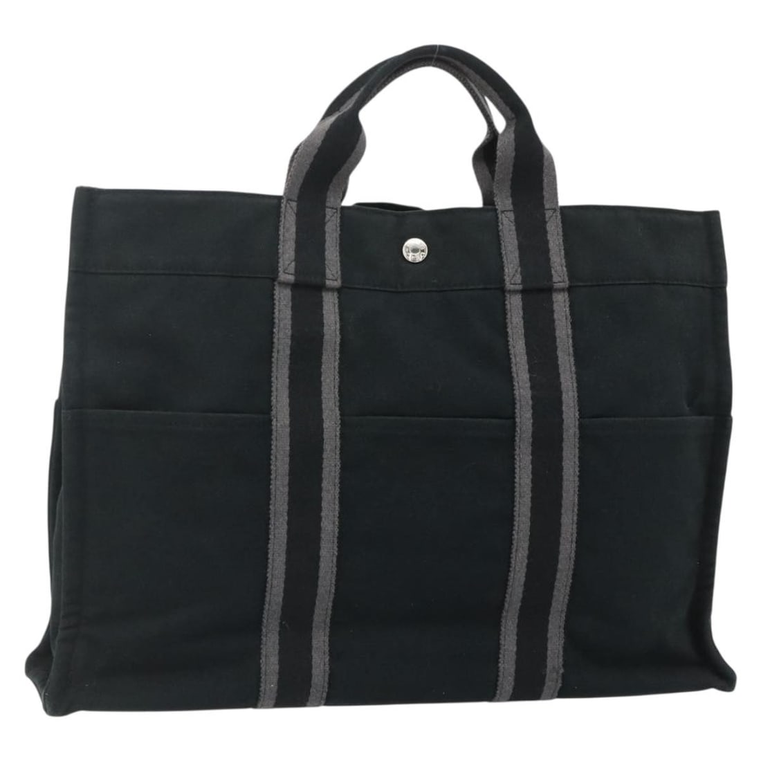 Hermes Fourre Tout MM Black Cotton Tote Bag: Hermes Fourre Tout MM Black Cotton Tote Bag Hermes Fourre Tout MM tote bag in black cotton, made in France. This women's tote features a handle drop of approximately 3.9 inches (10 cm) and measures ap