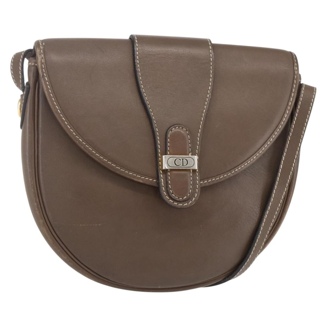 Leather shoulder bag by Christian Dior in brown with gold tone: Leather shoulder bag by Christian Dior in brown with gold tone A Christian Dior shoulder bag in brown and gold leather, made in France. The bag measures approximately W19 cm x H14 cm x D3 cm, with a s