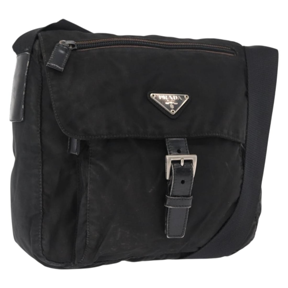 Prada nylon black silver women s shoulder bag Italy: Prada nylon black silver women s shoulder bag Italy This PRADA shoulder bag is crafted from black nylon with silver-tone accents. Designed for women, it features a practical shoulder strap with an adj