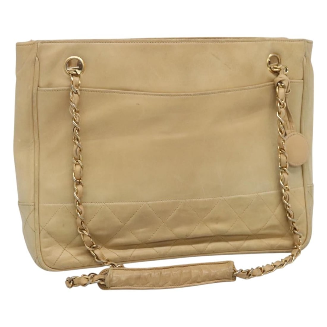 Beige Lamb Skin Shoulder Bag CHANEL Matelasse Chain CC: Beige Lamb Skin Shoulder Bag CHANEL Matelasse Chain CC CHANEL Matelasse chain shoulder bag in beige lamb skin. This women's shoulder bag is made in Italy and includes only the item shown; the item box