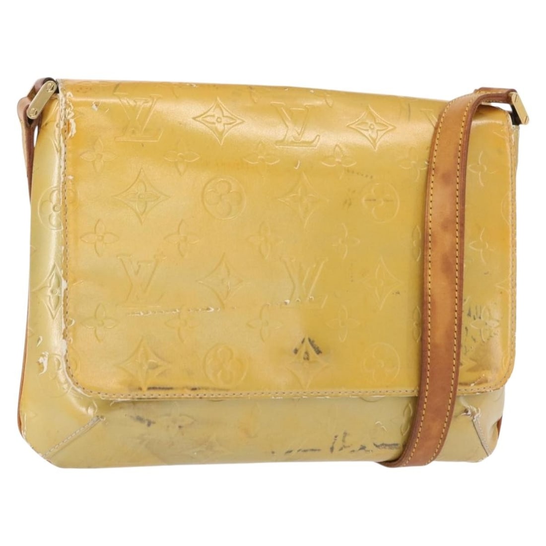 Louis Vuitton Thompson Street Shoulder Bag Gris Patent Leather M91008: Louis Vuitton Thompson Street Shoulder Bag Gris Patent Leather M91008 This Louis Vuitton Monogram Vernis Thompson Street Shoulder Bag features a stylish Gris patent leather exterior and is crafted in 