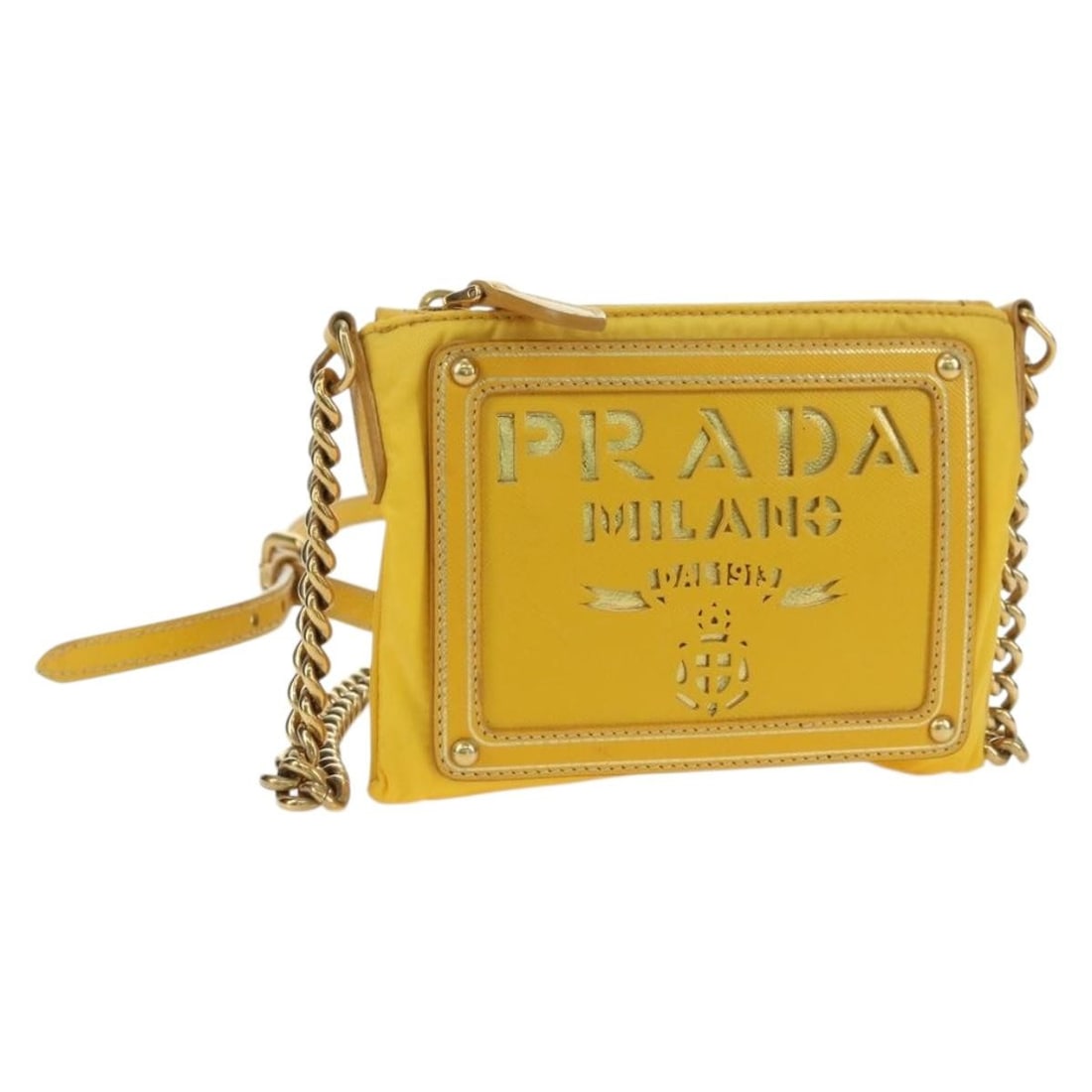 Prada yellow gold nylon leather chain shoulder bag Italy Auth: Prada yellow gold nylon leather chain shoulder bag Italy Auth This PRADA chain shoulder bag features a yellow and gold nylon exterior with leather accents, offering a compact and stylish design. The b
