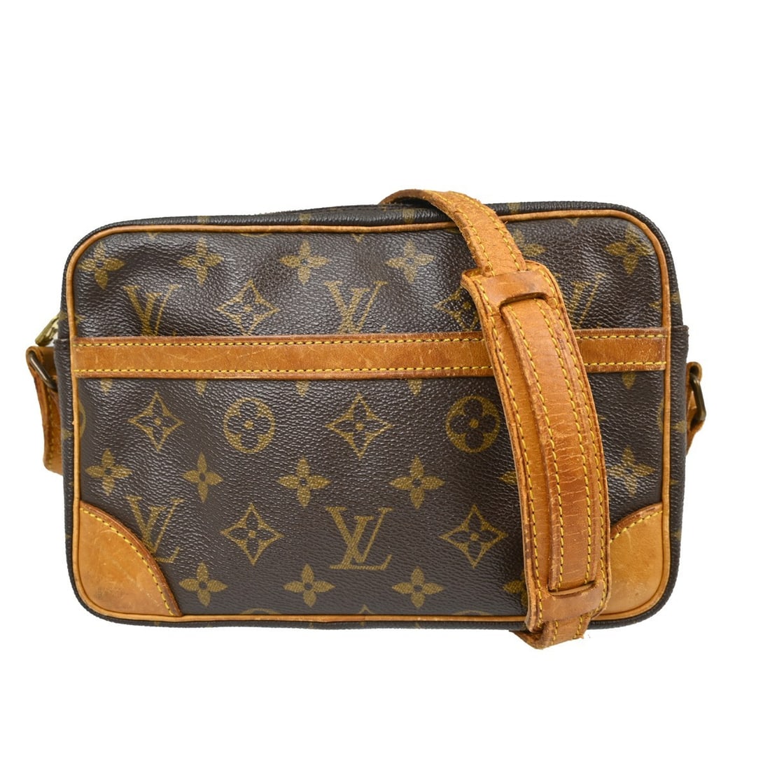 Louis Vuitton Trocadero 24 Monogram Crossbody Shoulder Bag M51276: Louis Vuitton Trocadero 24 Monogram Crossbody Shoulder Bag M51276 Vintage Louis Vuitton Trocadero 24 shoulder bag in Monogram canvas with leather trim and an adjustable crossbody strap. This zip-top b