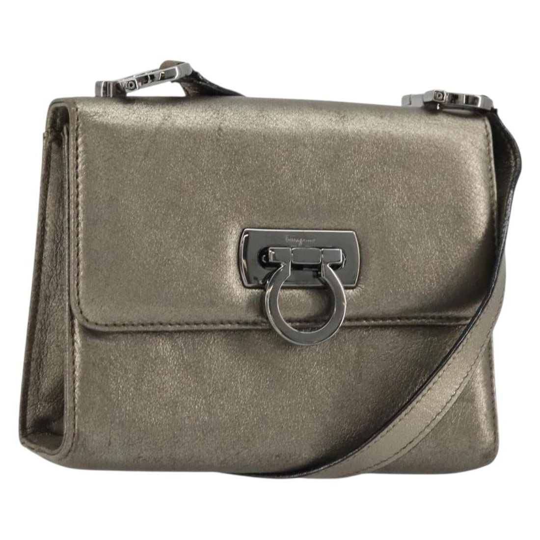 Salvatore Ferragamo Gancini Leather Shoulder Bag Champagne Gold Silver: Salvatore Ferragamo Gancini Leather Shoulder Bag Champagne Gold Silver Salvatore Ferragamo Gancini shoulder bag in leather with a Champagne Gold and Silver colorway. Made in Italy, it comes with a dus