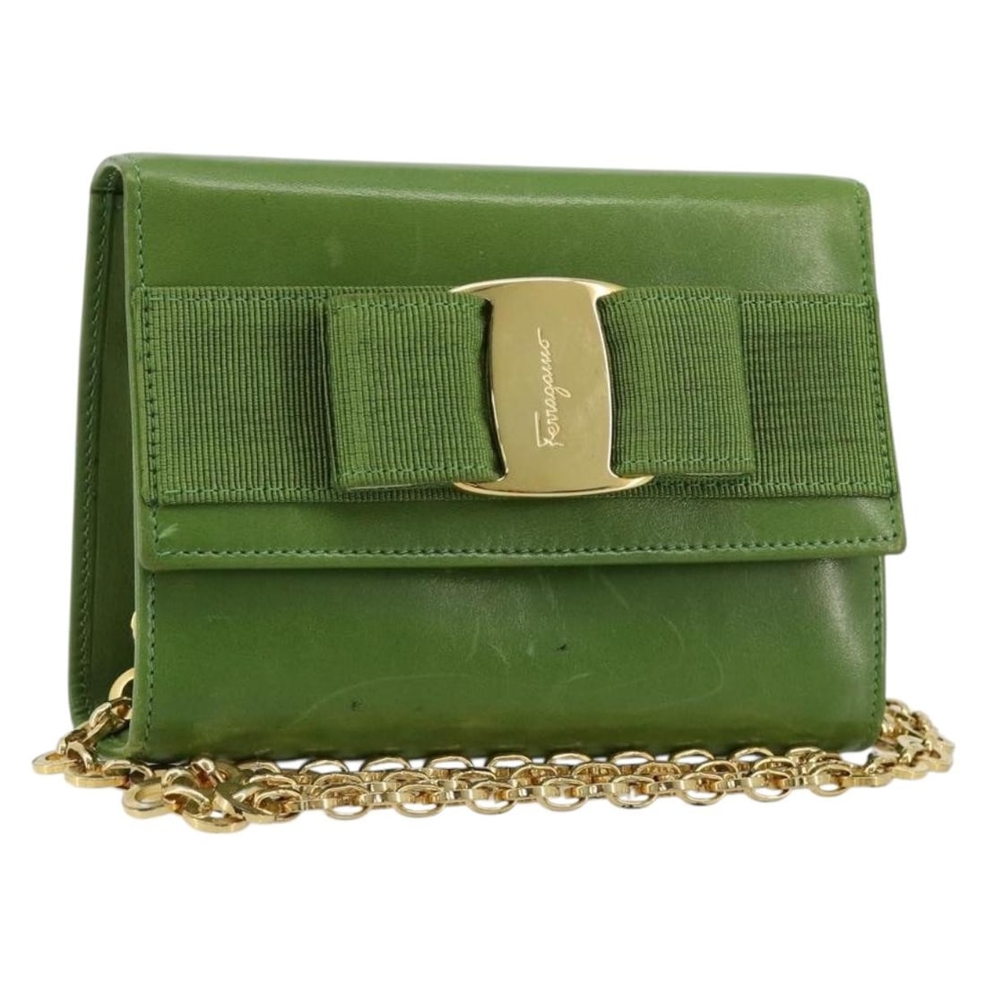 Salvatore Ferragamo Vara Leather Shoulder Bag Green Gold Tone: Salvatore Ferragamo Vara Leather Shoulder Bag Green Gold Tone Salvatore Ferragamo Vara Ribbon chain shoulder bag in green leather with gold-tone accents. This women's bag is made in Italy and includes