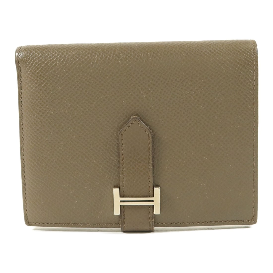 Hermes Bearn bi-fold wallet in Etoupe Epsom calfskin: Hermes Bearn bi-fold wallet in Etoupe Epsom calfskin A Hermes Bearn bi-fold wallet in Etoupe Grey with PHW hardware, crafted from Epsom leather and calfskin. It features a compact design with room for