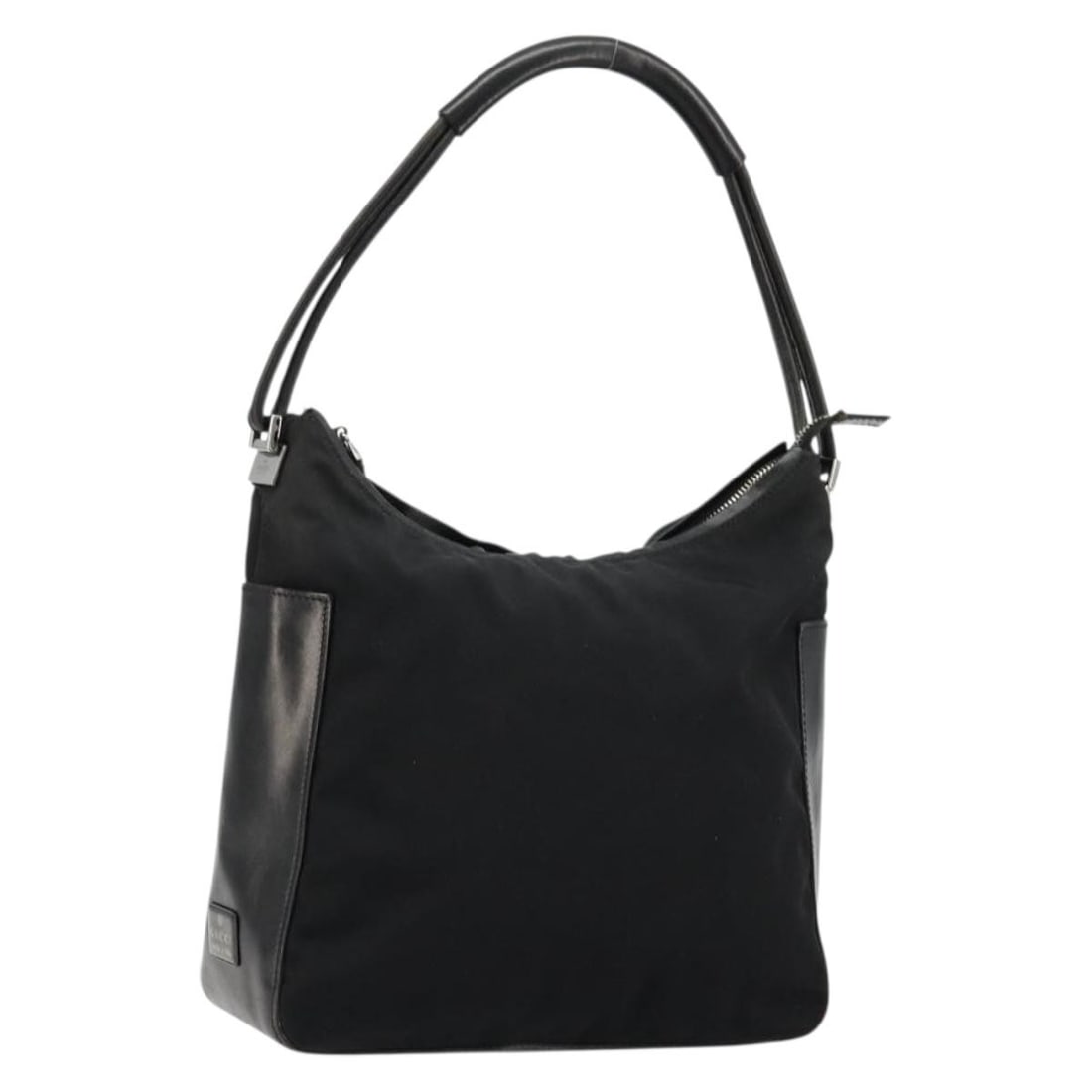 Gucci Nylon Black Silver Shoulder Bag 001 3766 2123 Italy: Gucci Nylon Black Silver Shoulder Bag 001 3766 2123 Italy This GUCCI shoulder bag is crafted from black nylon with silver-tone accents and features a classic, structured silhouette. Designed for women