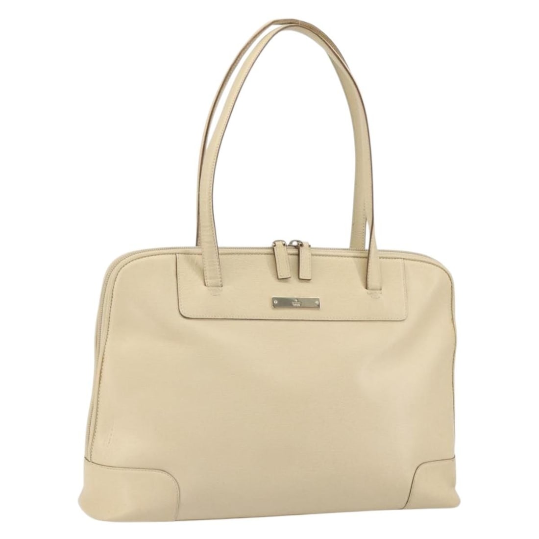 Beige Leather Tote from GUCCI 002 1122 2684 Collection: Beige Leather Tote from GUCCI 002 1122 2684 Collection This GUCCI tote bag features beige leather construction and offers a spacious design suitable for daily use. The bag is made in Italy and is part
