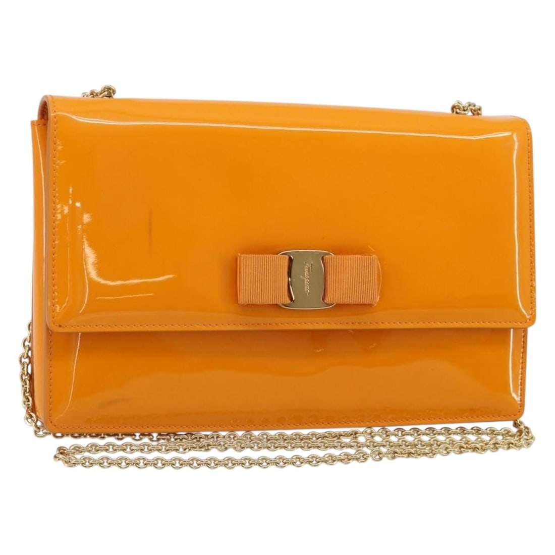 Salvatore Ferragamo Vala Patent Leather Shoulder Bag Orange Gold: Salvatore Ferragamo Vala Patent Leather Shoulder Bag Orange Gold Salvatore Ferragamo Vala shoulder bag in orange and gold patent leather, made in Italy. This women's shoulder bag measures approximatel