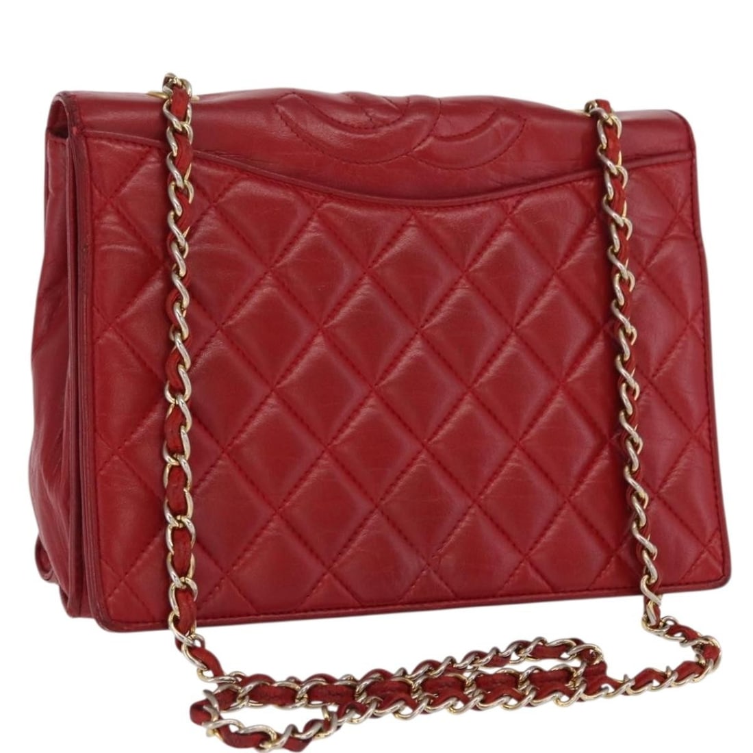 Chanel Matelasse Red Leather Shoulder Bag with Gold Chain and CC Logo: Chanel Matelasse Red Leather Shoulder Bag with Gold Chain and CC Logo This CHANEL Chain Matelasse shoulder bag features red leather with gold-tone accents and the iconic CC logo. Designed for women, i