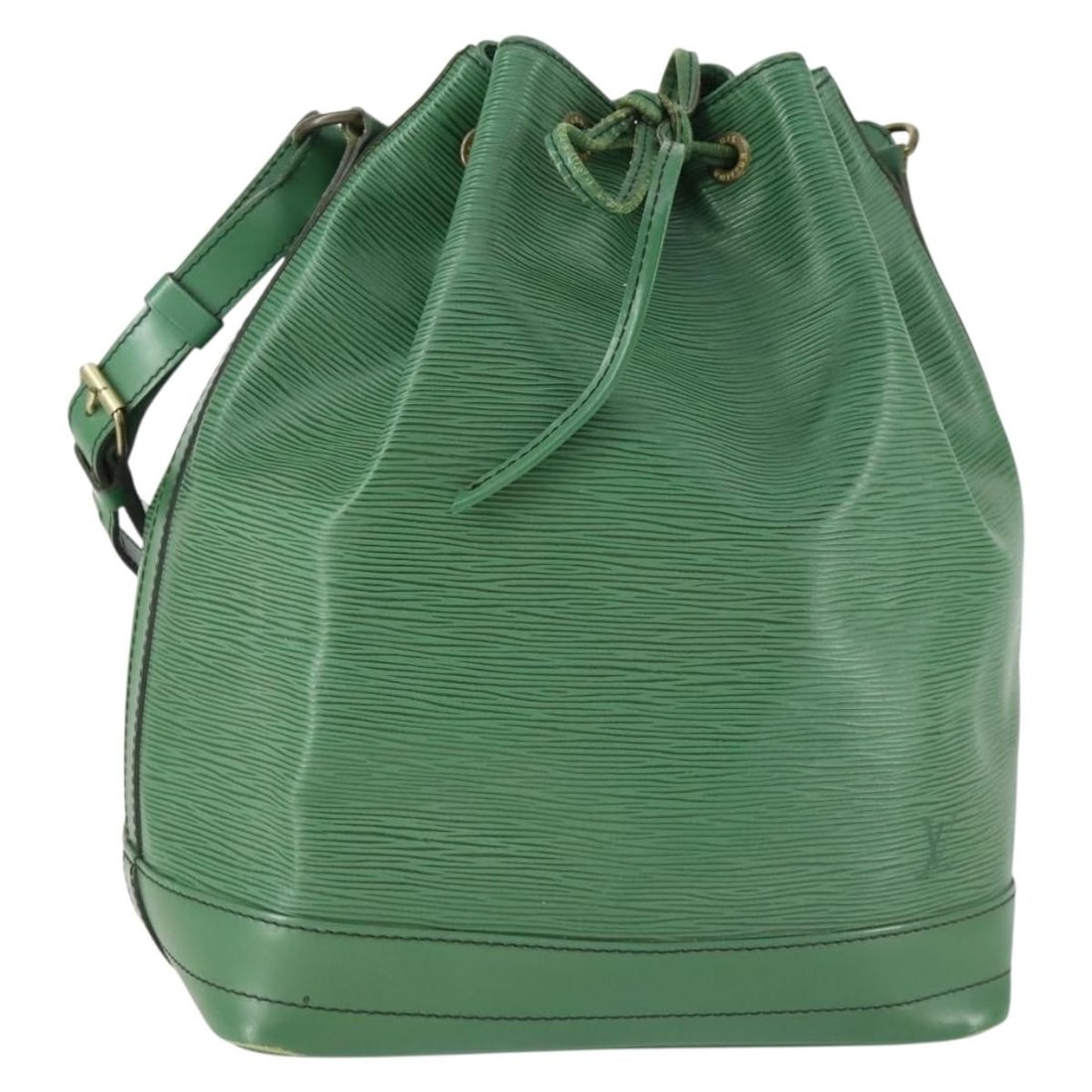 Green Epi Leather Noe Shoulder Bag by Louis Vuitton M44004: Green Epi Leather Noe Shoulder Bag by Louis Vuitton M44004 This Louis Vuitton Epi Noe shoulder bag in green features the iconic Epi leather exterior, offering a durable and structured design. The bag 