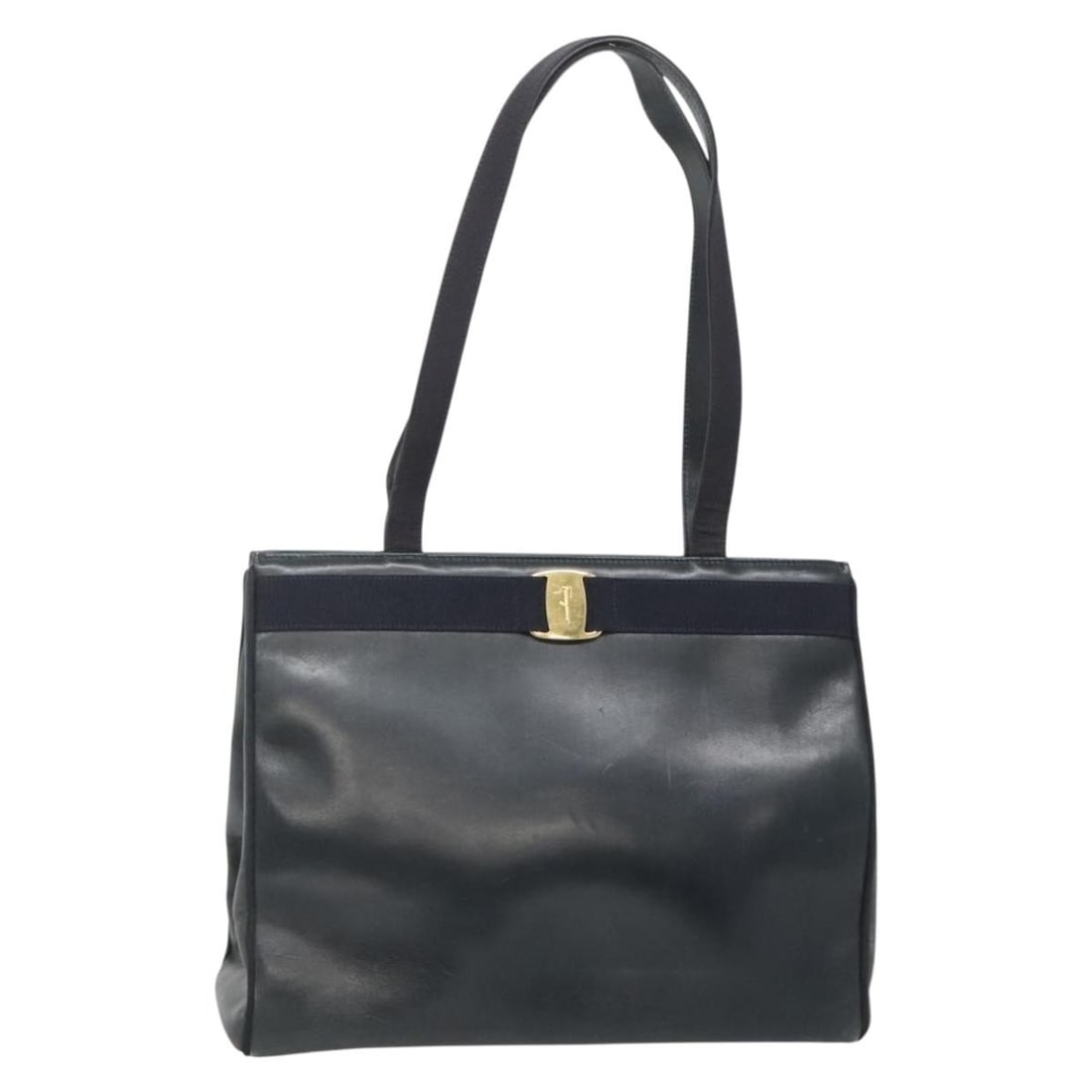 Salvatore Ferragamo Vala Navy Gold Leather Shoulder Bag Italy Auth: Salvatore Ferragamo Vala Navy Gold Leather Shoulder Bag Italy Auth Introducing the Salvatore Ferragamo Vala Shoulder Bag, a luxurious accessory that combines elegant design with practical functionalit