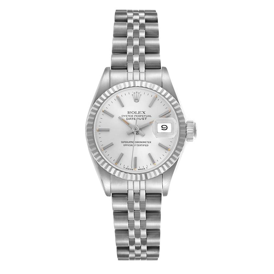 Rolex Datejust Lady Ref 69174 Silver Dial D-Link Jubilee Bracelet Papers 1992: Rolex Datejust Lady Ref 69174 Silver Dial D-Link Jubilee Bracelet Papers 1992 This Rolex Datejust Lady watch features a silver stick dial, a fluted bezel, and a D-Link Jubilee bracelet. The timepiece 