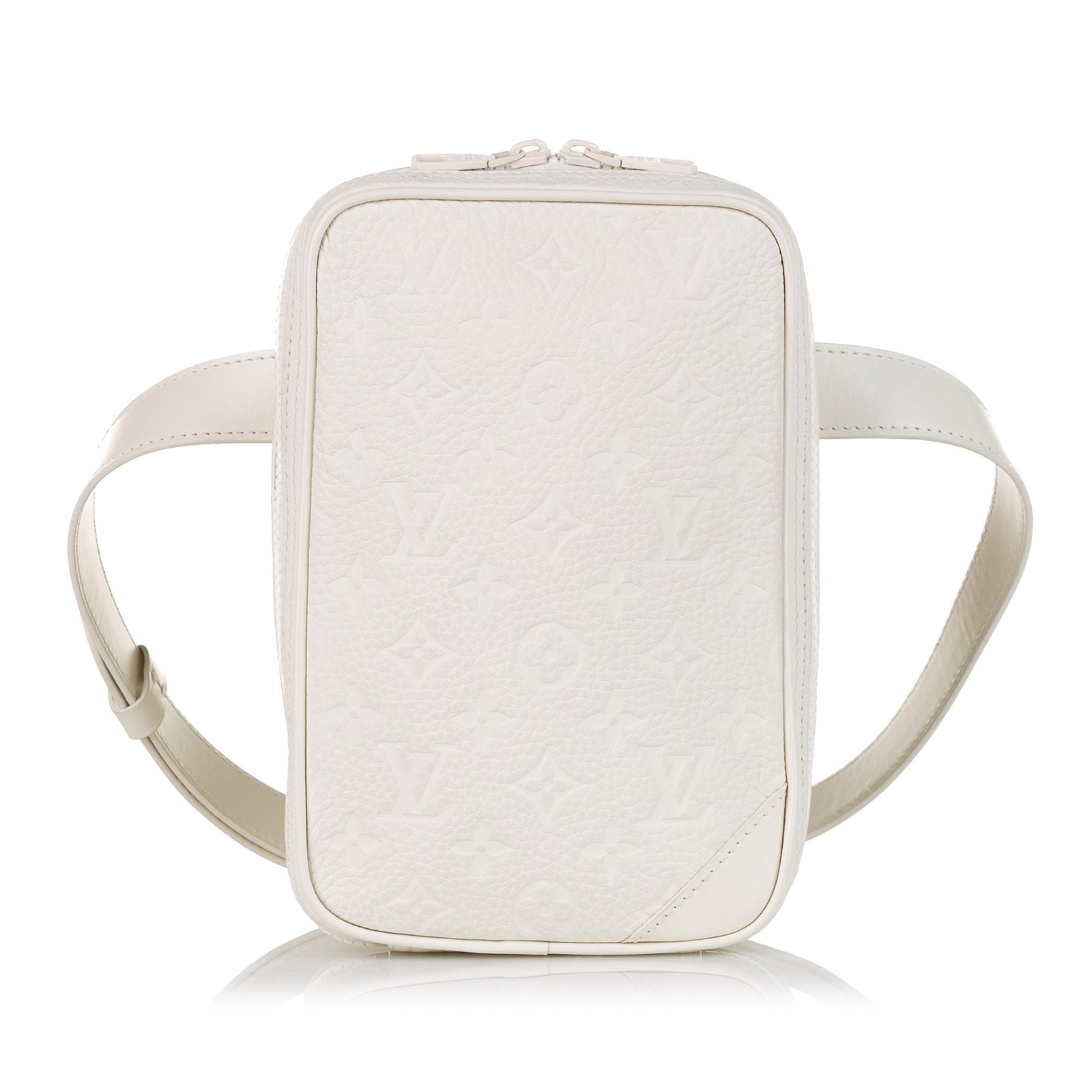 Louis Vuitton Monogram Taurillon Utility Side White Leather Crossbody Bag: Louis Vuitton Monogram Taurillon Utility Side White Leather Crossbody Bag This Louis Vuitton Monogram Taurillon Utility Side crossbody bag showcases a refined leather body with a chic flat top handle 