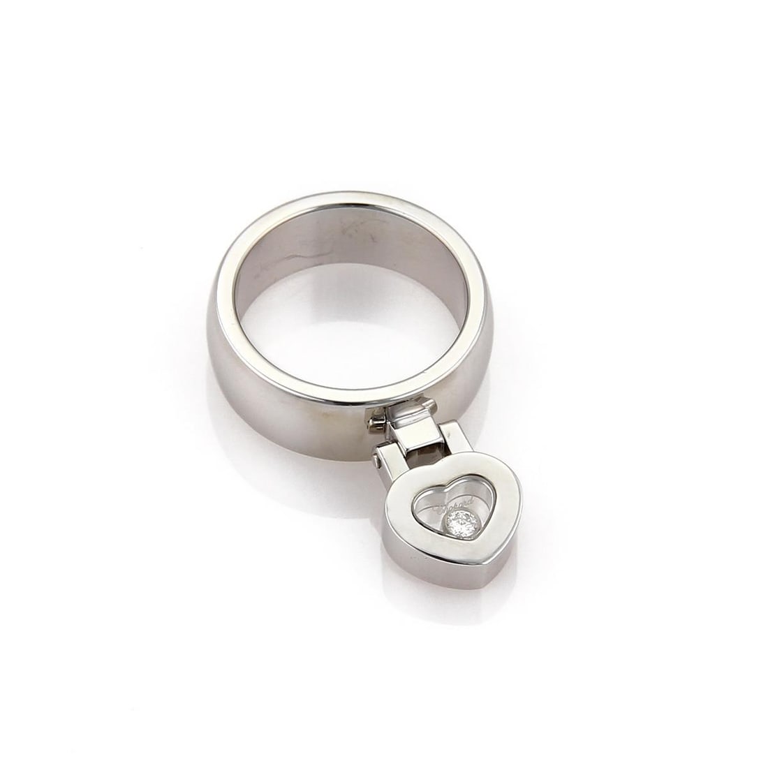 Chopard Happy Diamond Ring 18k White Gold Heart Charm Certified: Chopard Happy Diamond Ring 18k White Gold Heart Charm Certified Experience luxury with this authentic Chopard Happy Diamond ring, expertly crafted from 18k white gold with a high polished finish. This