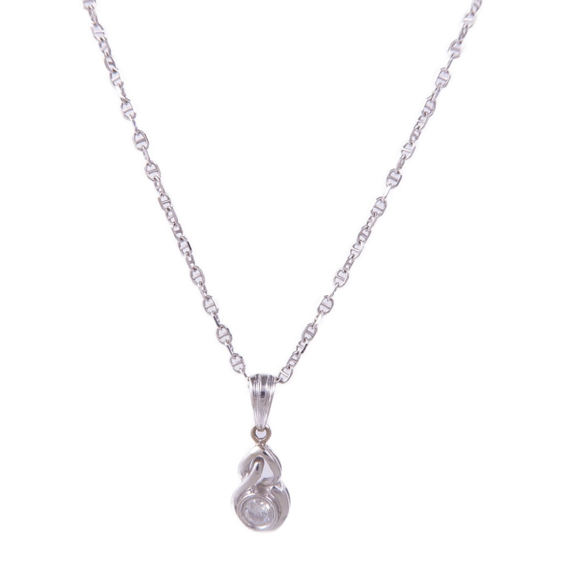 18K White Gold Diamond Necklace Clear Stone: 18K White Gold Diamond Necklace Clear Stone Diamond necklace in 18K white gold with diamond accents. It features a clear color presentation, a necklace length of 39 cm (15.4 in), and a motif measuring