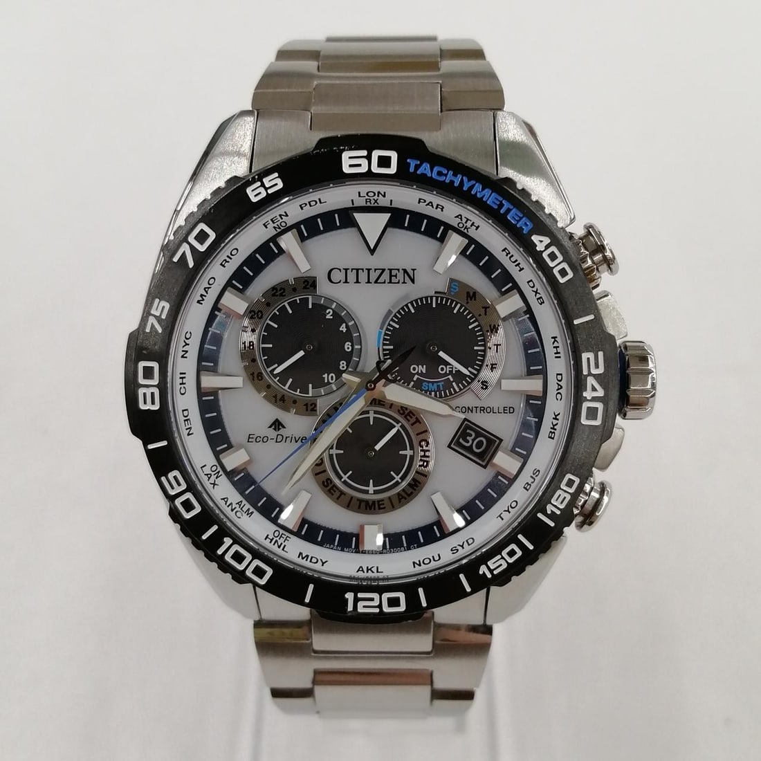 Citizen E660-R013700 Promaster Land mens Eco-Drive wristwatch: Citizen E660-R013700 Promaster Land mens Eco-Drive wristwatch Citizen Promaster LAND Series ECO-DRIVE caliber E660 men's wristwatch, pre-owned and made in Japan. It features a stainless steel band, qu