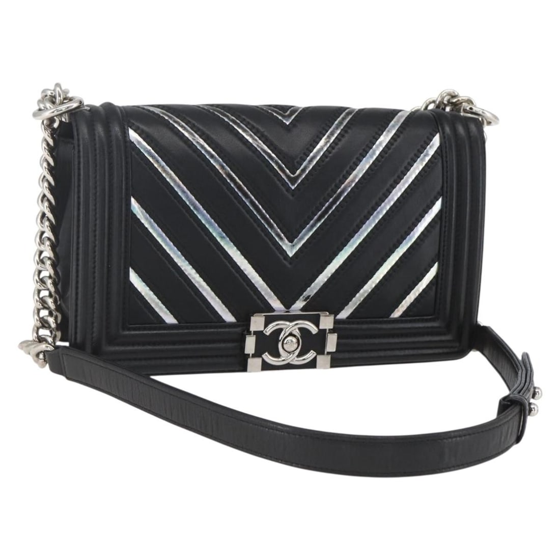 CHANEL Boy Chanel V Stitch Leather Shoulder Bag Black Silver: CHANEL Boy Chanel V Stitch Leather Shoulder Bag Black Silver CHANEL Chain Boy Chanel V Stitch shoulder bag in black and silver leather, made in France. The bag measures approximately 9.8 x 5.9 x 2.0 i