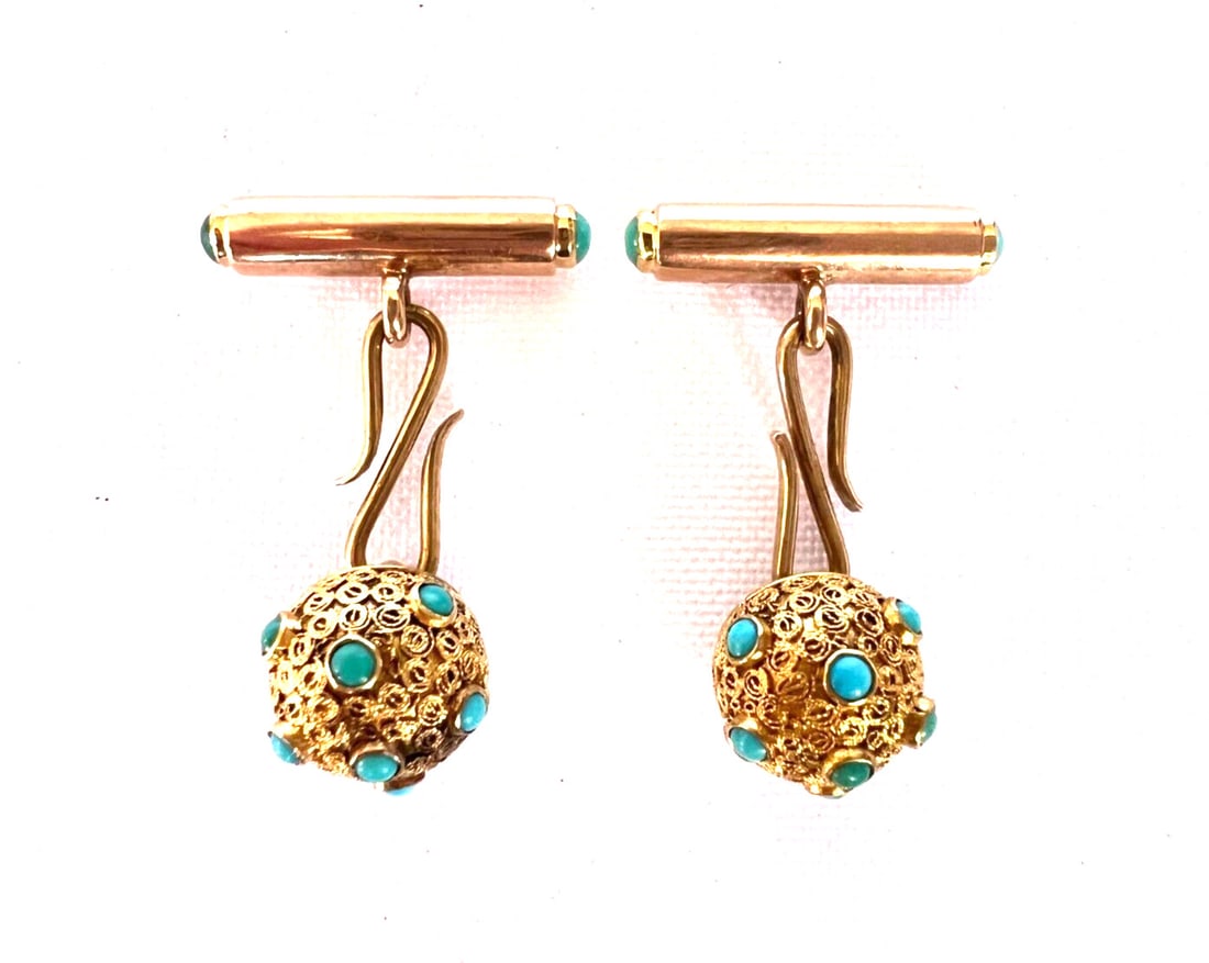Victorian 14K Yellow Rose Gold Turquoise Cufflinks Pair: Victorian 14K Yellow Rose Gold Turquoise Cufflinks Pair Discover the elegance of these magnificent Victorian cufflinks, crafted from a stunning combination of 14K yellow and rose gold. Each cufflink f