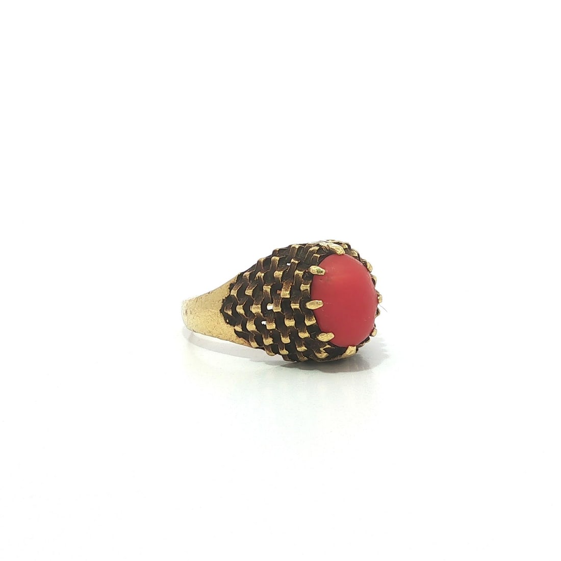 Unbranded 18K Yellow Gold Dome Ring with Oval Cabochon Coral: Unbranded 18K Yellow Gold Dome Ring with Oval Cabochon Coral Vintage textured domed solitaire ring featuring an oval cabochon natural coral in an orange-red color. Crafted in solid 18K yellow gold wit