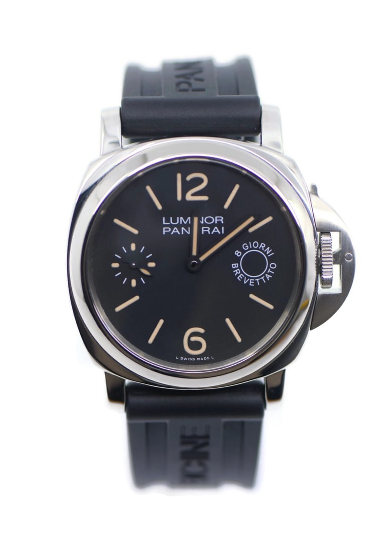 Panerai Luminor 8 Days PAM590 Stainless Steel 44mm Watch with Box and Papers: Panerai Luminor 8 Days PAM590 Stainless Steel 44mm Watch with Box and Papers Discover the Panerai Luminor 8 Days, a stunning wristwatch that exemplifies luxury and precision. This timepiece features a