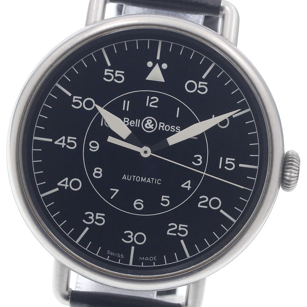 Bell&Ross Military BRWW1-92 Mens Automatic Wristwatch: Bell&Ross Military BRWW1-92 Mens Automatic Wristwatch This pre-owned Bell & Ross Military men's wristwatch features a black dial, automatic movement, and a stainless steel case. It comes with a leathe