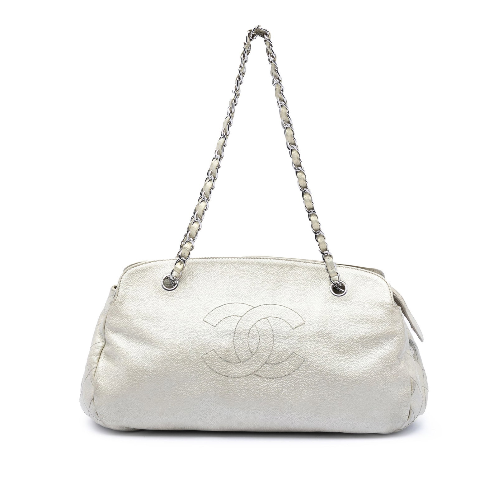 Chanel Caviar Leather CC Shoulder Bag with Chain Strap White: Chanel Caviar Leather CC Shoulder Bag with Chain Strap White This Chanel CC Caviar Shoulder Bag showcases a white caviar leather body with leather woven chain-link straps and a top zip closure. The in
