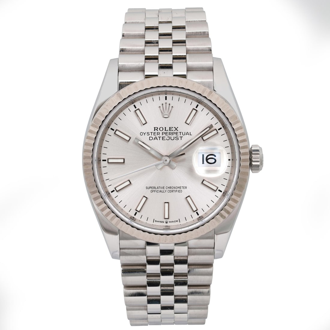 Rolex 126234 Datejust men's automatic wristwatch silver dial steel 36 mm: Rolex 126234 Datejust men's automatic wristwatch silver dial steel 36 mm Pre-owned Rolex Datejust men's wristwatch in excellent condition with light signs of wear. This automatic watch features a silv