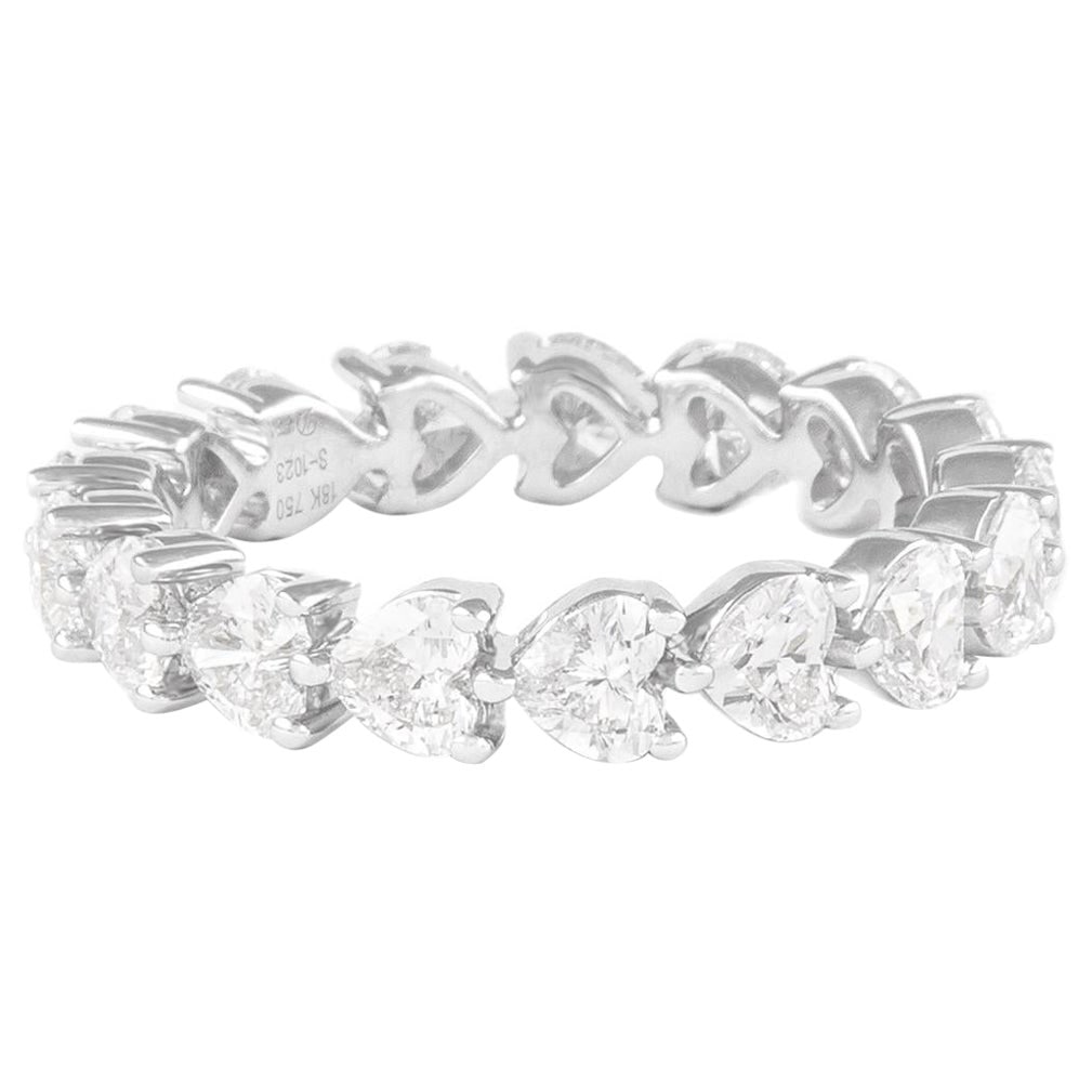 2.44ct Heart Diamond Eternity Band Platinum: 2.44ct Heart Diamond Eternity Band Platinum This exquisite heart-shaped diamond eternity band showcases 17 brilliant heart-cut diamonds, totaling 2.44 carats with exceptional D/E color and VVS1/VVS2 c