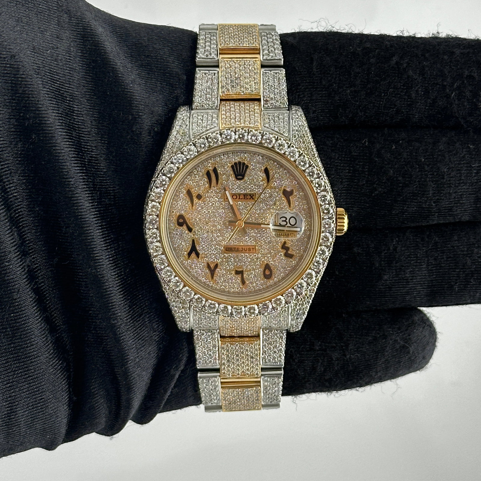 Rolex 116333 Datejust Diamond Arabic Dial Oyster Bracelet with Card 2013: Rolex 116333 Datejust Diamond Arabic Dial Oyster Bracelet with Card 2013 This Rolex Datejust features an iced out Arabic dial set with diamonds and a prong diamond bezel. The timepiece is paired with 