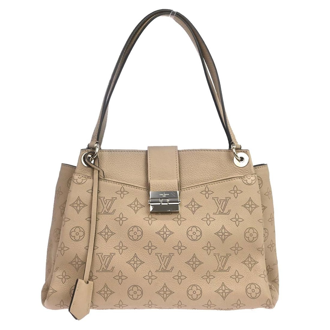 Louis Vuitton Mahina Sevres Beige Leather Tote M41789: Louis Vuitton Mahina Sevres Beige Leather Tote M41789 Louis Vuitton Mahina Sevres tote bag in beige Mahina leather, made in France. It features a monogram pattern, double handles, and a medium size pr