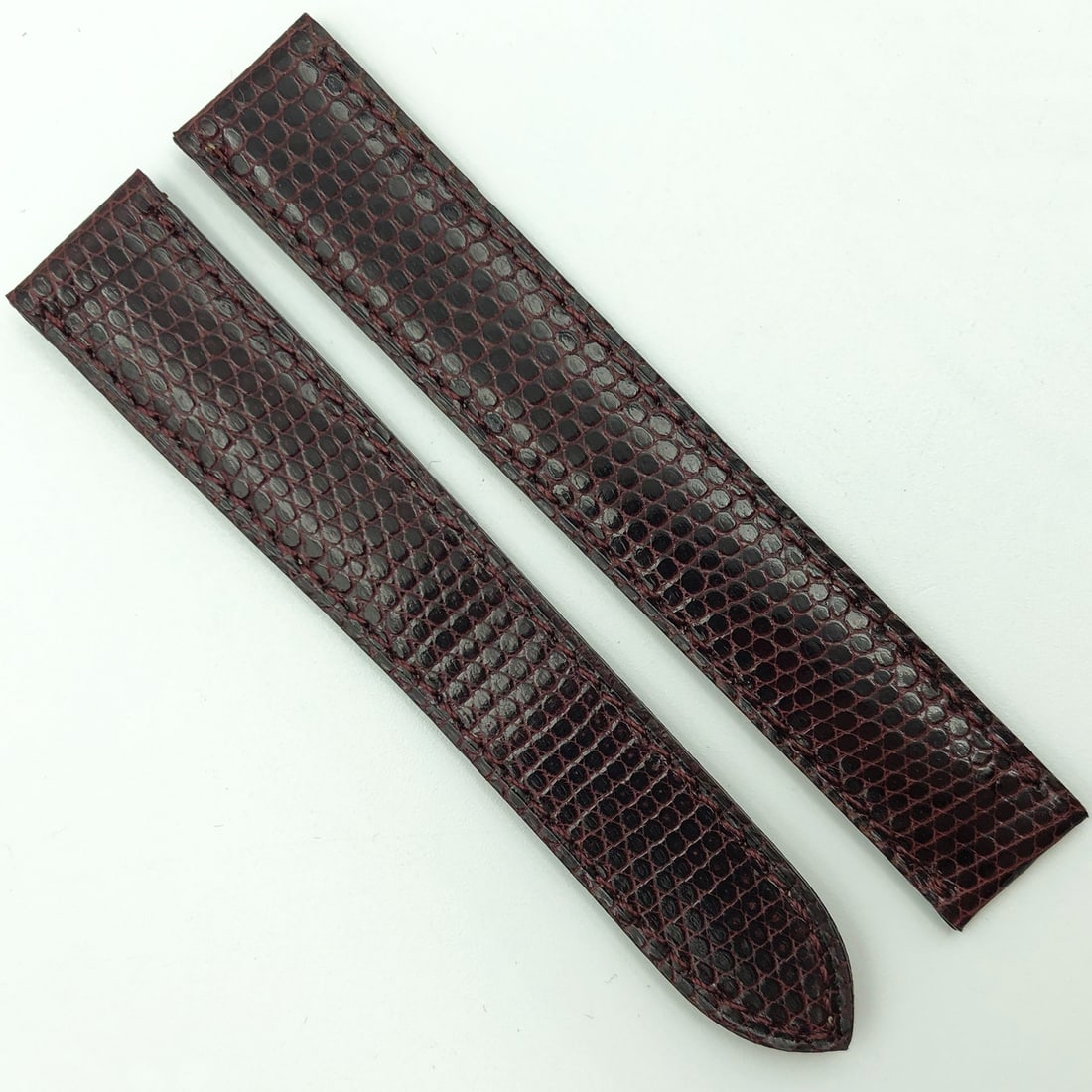 Cartier Burgundy Leather Strap 15mm for Deployant Model 5807A09ODAB: Cartier Burgundy Leather Strap 15mm for Deployant Model 5807A09ODAB This authentic Cartier wristwatch band features a luxurious burgundy leather design, perfectly crafted for comfort and style. With a
