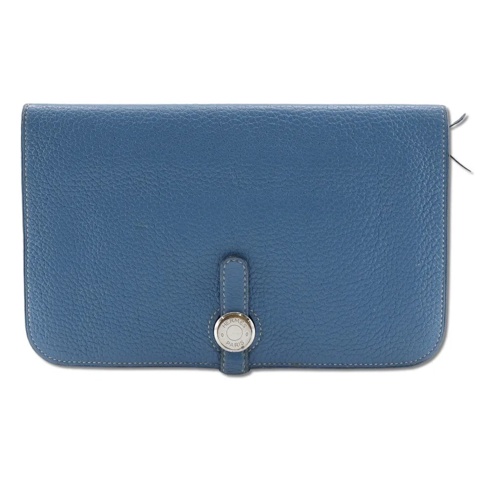 Blue Leather Hermes Dogon Duo Wallet Unisex France: Blue Leather Hermes Dogon Duo Wallet Unisex France The Hermes Dogon Duo Combined Wallet is crafted from blue leather and designed for unisex use. This wallet features a spacious layout and is made in 