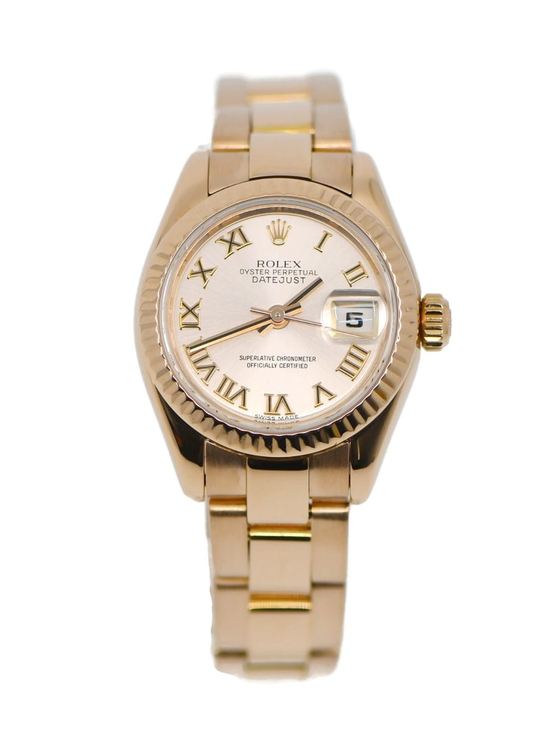 Rolex Datejust 18K Rose Gold 26mm Roman Numeral Wristwatch: Rolex Datejust 18K Rose Gold 26mm Roman Numeral Wristwatch This is a pre-owned Rolex Datejust wristwatch, reference 179175, crafted in 18K rose gold. Designed for women, it features a polished case wi
