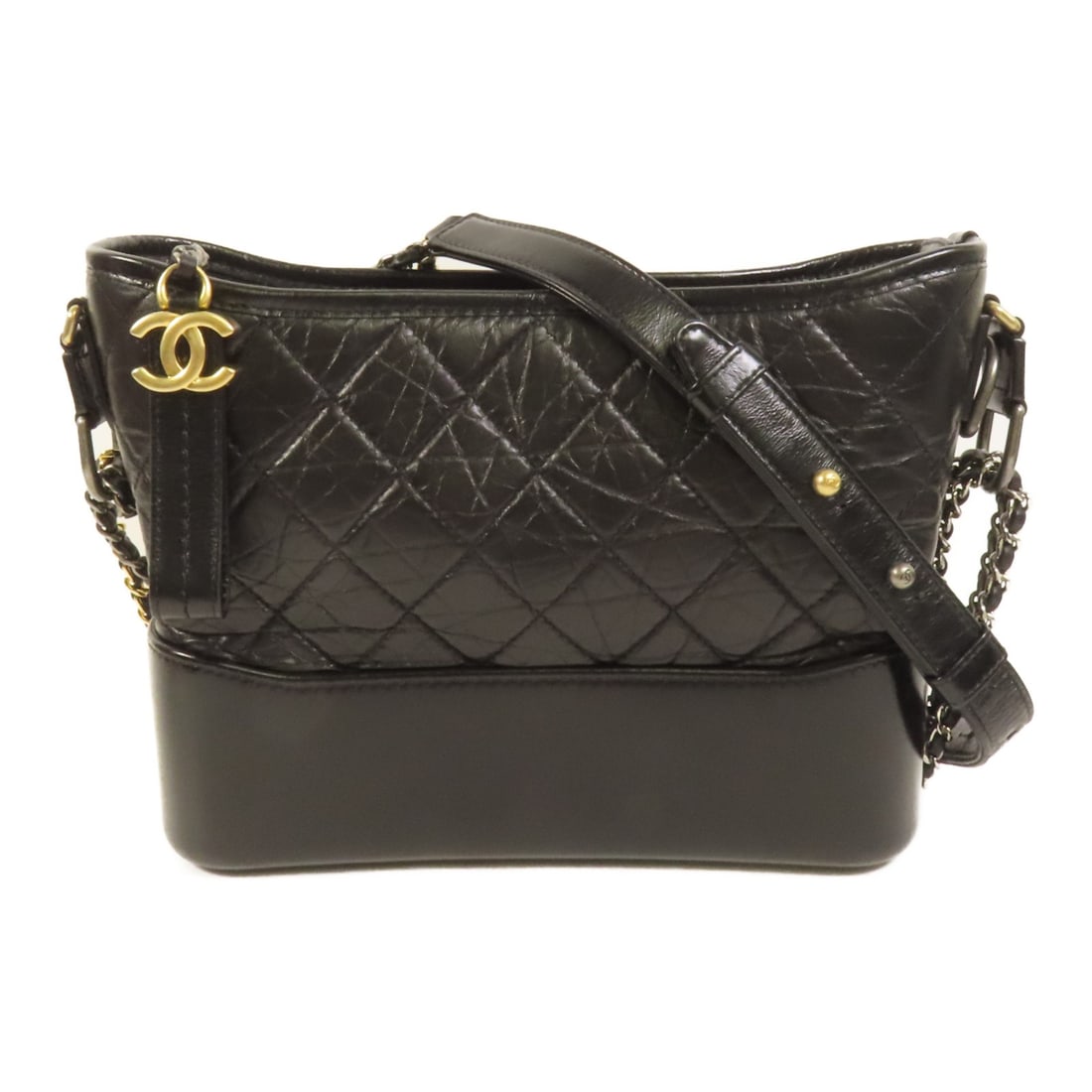 CHANEL Gabrielle Medium Shoulder Bag Black Calfskin GHW AS1521: CHANEL Gabrielle Medium Shoulder Bag Black Calfskin GHW AS1521 A CHANEL Gabrielle Medium Chain Shoulder Bag in black calfskin leather with gold-tone hardware. The bag features a chain shoulder strap a