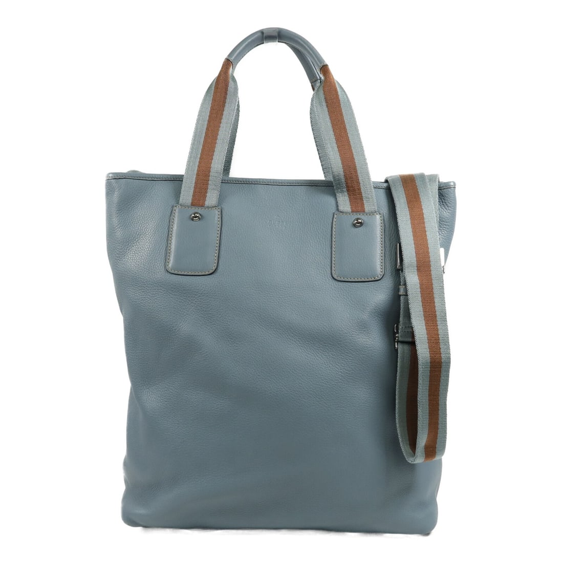 Gucci 162486 calfskin 2 way shoulder bag blue: Gucci 162486 calfskin 2 way shoulder bag blue A GUCCI 2-way shoulder bag crafted from calfskin (cowhide) leather in blue. It features a blue-on-blue colorway, a fastener closure, and an interior with 