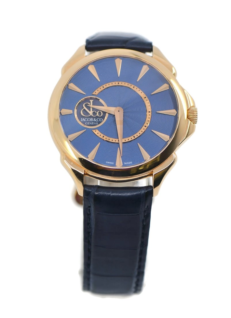 Jacob & Co Palatial 18K Rose Gold Automatic Watch PC300.40.NS.ND.ACE4A: Jacob & Co Palatial 18K Rose Gold Automatic Watch PC300.40.NS.ND.ACE4A Introducing the Jacob & Co. Palatial 18K Rose Gold Watch, a stunning wristwatch that combines luxury with precision. This exquisi