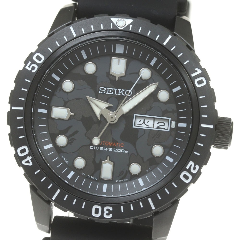 SEIKO 4R36-08K0 SZEL004 Mens Divers 200m Automatic Watch: SEIKO 4R36-08K0 SZEL004 Mens Divers 200m Automatic Watch Pre-owned SEIKO men's wristwatch, model Diver's 200m, with automatic movement and day-date function. It features a stainless steel case, black 
