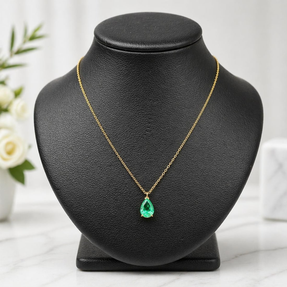 GIA Colombian Emerald 14k Yellow Gold Pendant Necklace 1.16ct Pear: GIA Colombian Emerald 14k Yellow Gold Pendant Necklace 1.16ct Pear This un-used necklace features a natural pear-shaped Colombian emerald weighing 1.16 carats, set in a solid 14k yellow gold solitaire