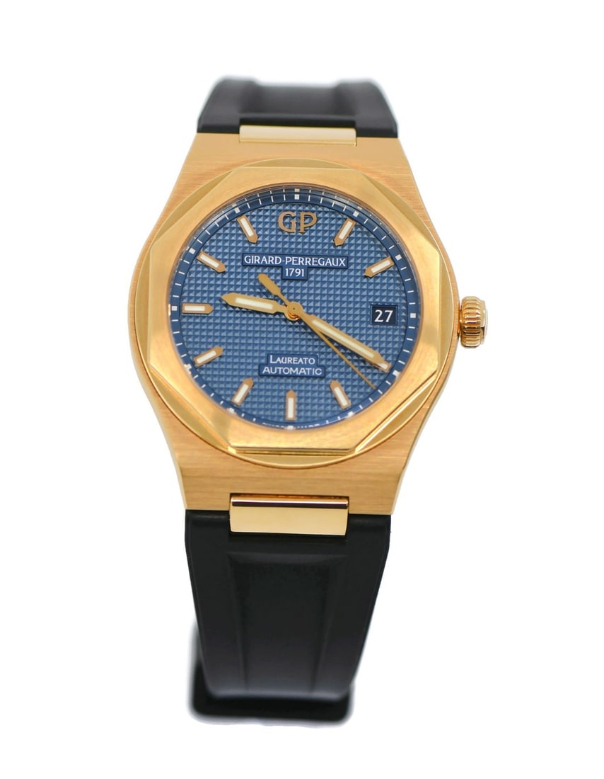 Girard Perregaux Laureato 18K Rose Gold Automatic Watch 38mm with Box: Girard Perregaux Laureato 18K Rose Gold Automatic Watch 38mm with Box Presenting the Girard Perregaux Laureato 18K Rose Gold Watch, a stunning blend of luxury and precision. This elegant wristwatch fe