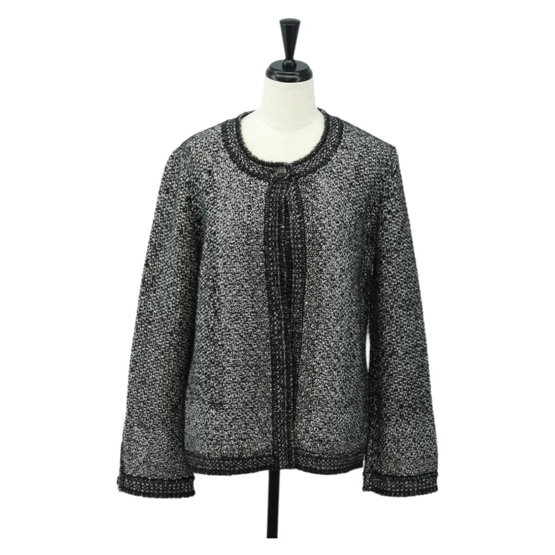 Womens Black Tweed Jacket Size 40 CHANEL CC: Womens Black Tweed Jacket Size 40 CHANEL CC CHANEL women's jacket in black, made in France. The piece is crafted from canvas and is listed in size 40. It is offered as the item shown in the photo only
