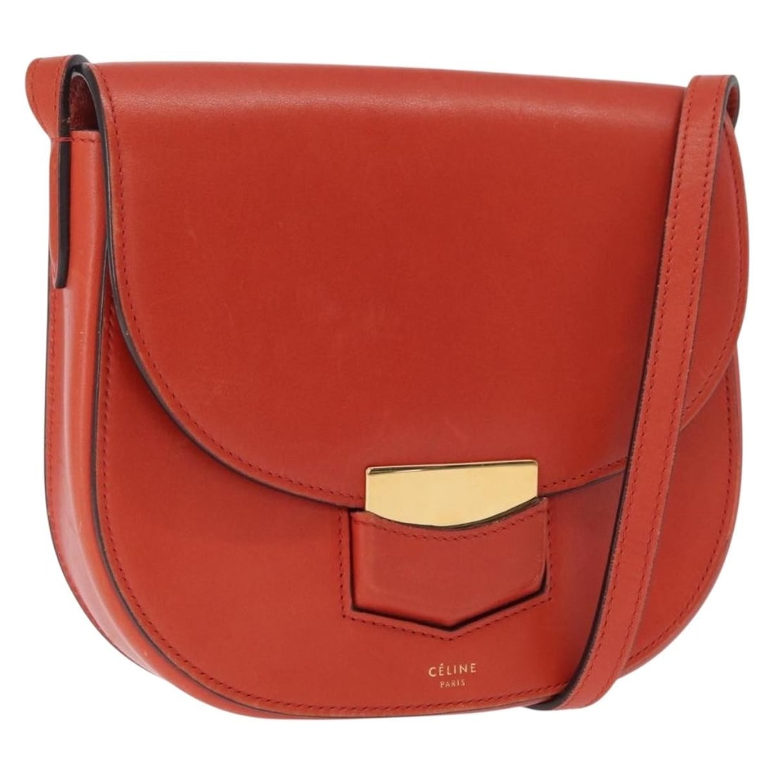 Celine Orange Leather Shoulder Bag Gold Tone Hardware Italy: Celine Orange Leather Shoulder Bag Gold Tone Hardware Italy Orange and gold CELINE leather shoulder bag made in Italy. The bag measures approximately W18 x H15 x D5 cm, with a shoulder drop of approxi