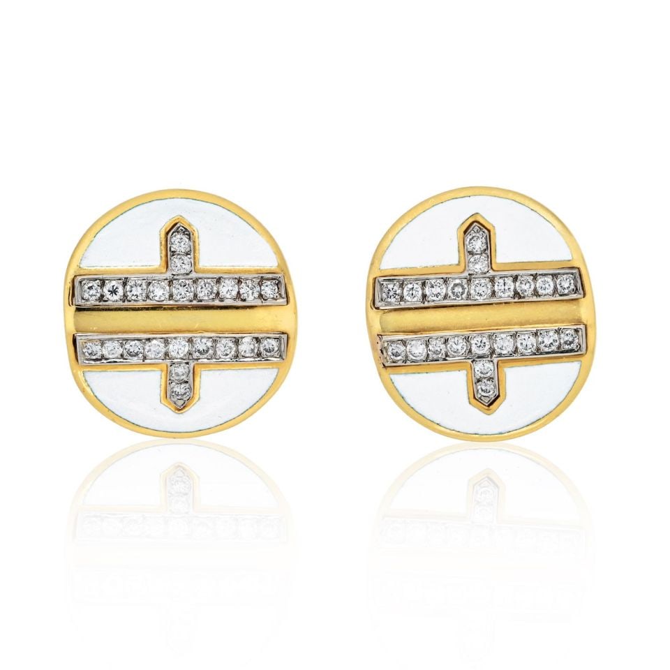 David Webb Metro Collection Shield Earrings Platinum 18K Gold Diamonds: David Webb Metro Collection Shield Earrings Platinum 18K Gold Diamonds Elevate your style with these exquisite earrings from the Metro Collection by David Webb. Crafted from a luxurious combination of