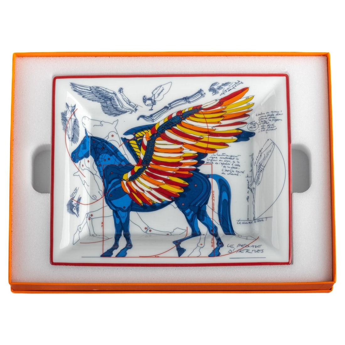 Hermes Pegase Porcelain Ashtray New with Original Box: Hermes Pegase Porcelain Ashtray New with Original Box Introducing the exquisite Hermes Pegase Porcelain Ashtray, a stunning catchall that combines luxury with functionality. This designer piece featur