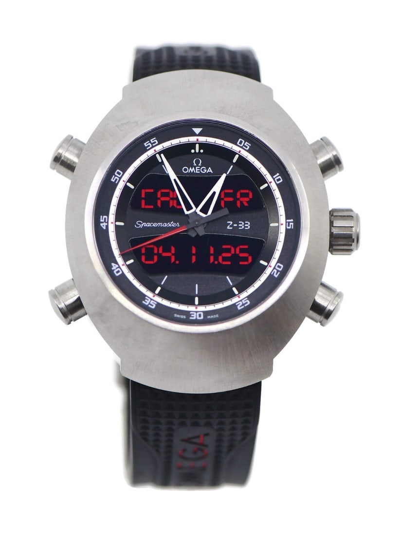 Omega Speedmaster Spacemaster Z-33 Titanium Quartz Watch 43mm with Box and Papers: Omega Speedmaster Spacemaster Z-33 Titanium Quartz Watch 43mm with Box and Papers Discover the Omega Speedmaster Spacemaster Z-33, a remarkable wristwatch that combines cutting-edge technology with a 