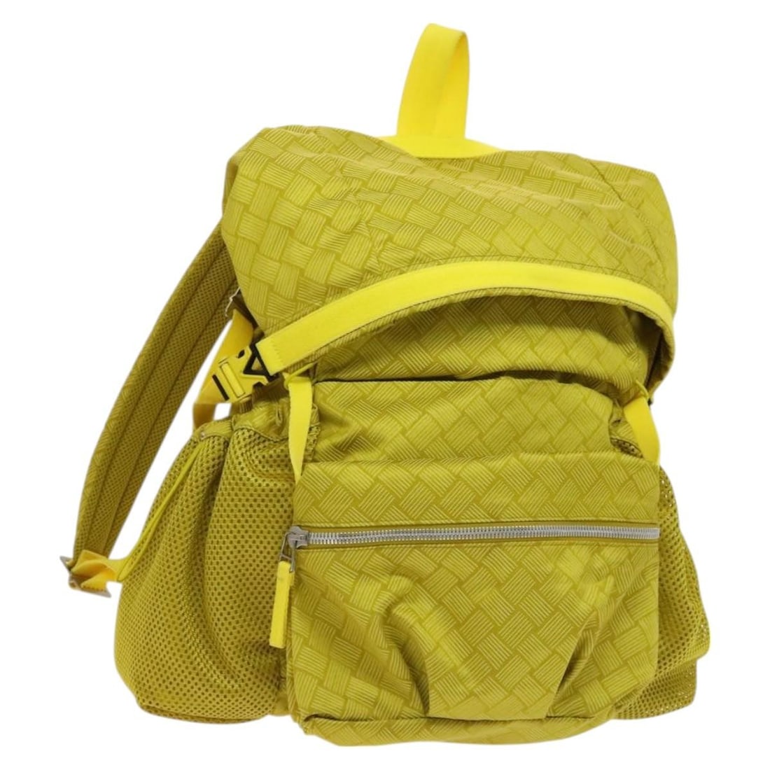 Bottega Veneta Yellow Nylon Backpack Made in Italy: Bottega Veneta Yellow Nylon Backpack Made in Italy Yellow nylon backpack in a reasonable wear-and-tear condition. Made in Italy, it features slight rubbing to the surface, handle, shoulder strap, insi