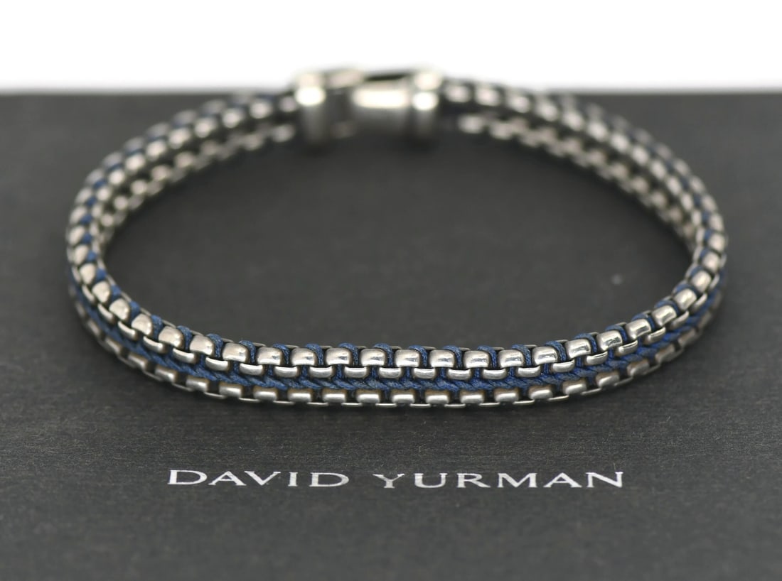 David Yurman Chain Collection 925 Sterling Silver Box Bracelet 8.5 Inches: David Yurman Chain Collection 925 Sterling Silver Box Bracelet 8.5 Inches A pre-owned David Yurman bracelet from the David Yurman Chain collection, featuring a woven box chain design in sterling silve