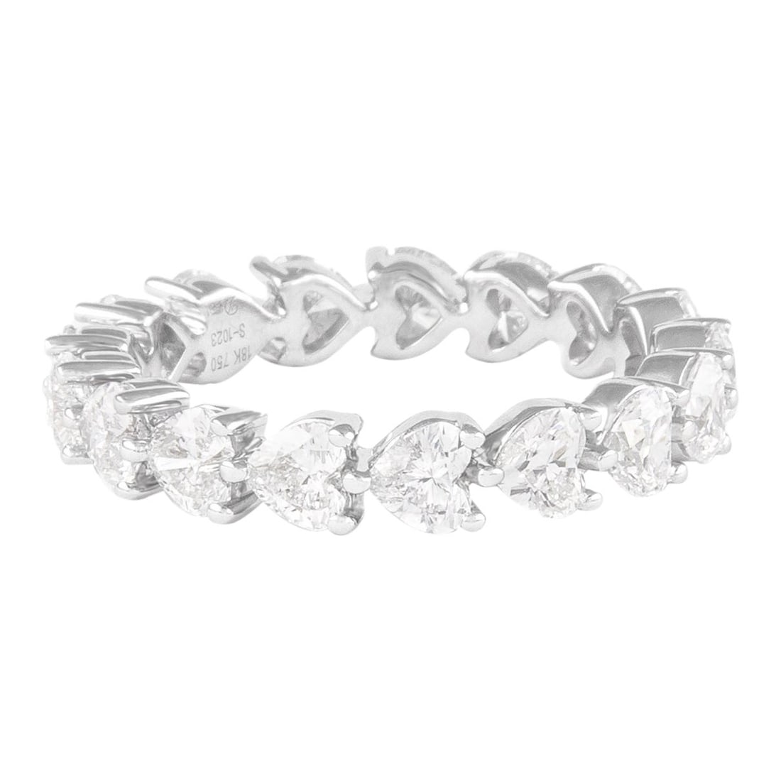 2.53ct Heart Diamond Eternity Band 18k White Gold: 2.53ct Heart Diamond Eternity Band 18k White Gold This exquisite eternity band features 17 stunning heart-cut diamonds totaling 2.53 carats, boasting D/E color and VVS clarity. Crafted from 18k white 