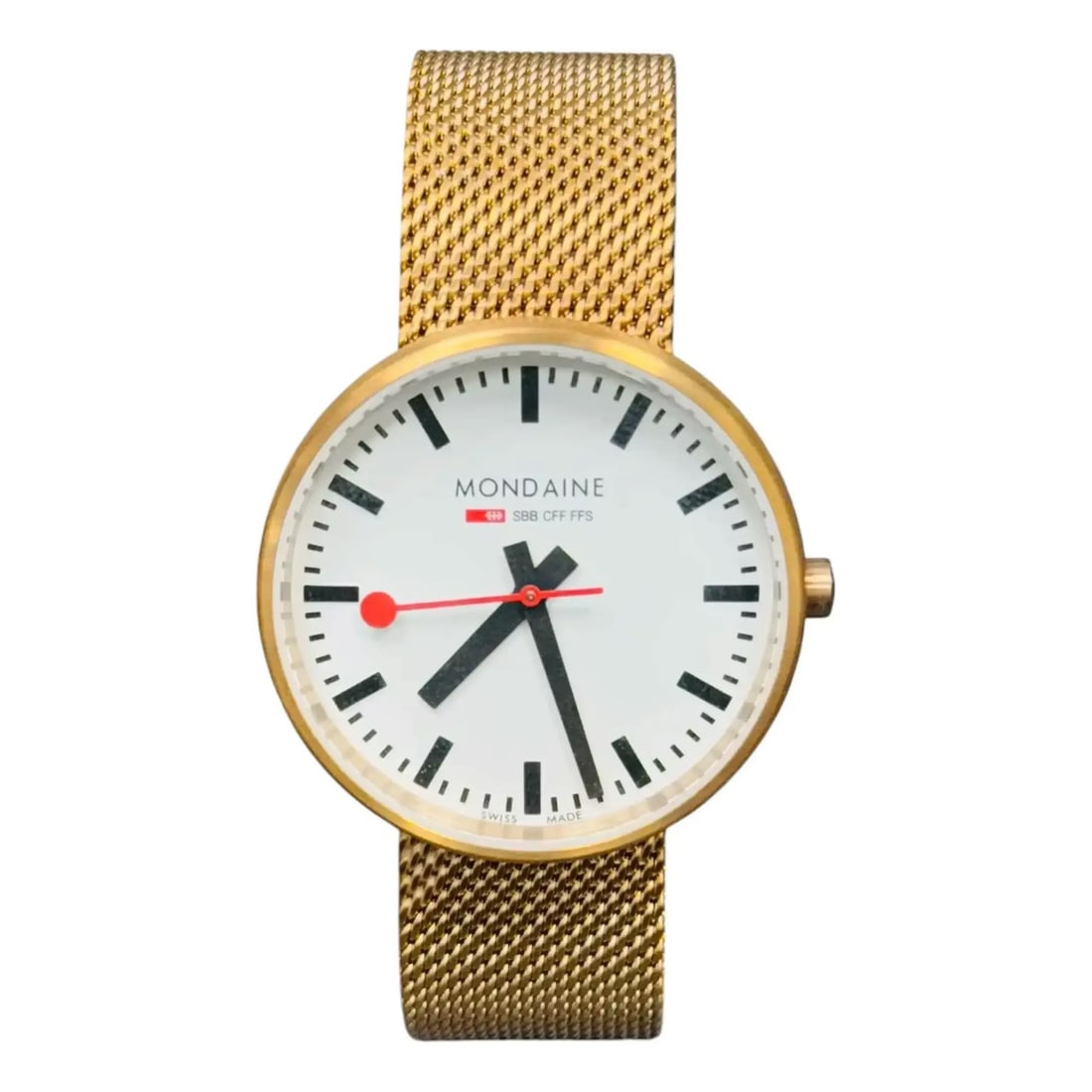 Unisex Mondaine Mini Giant Quartz Rose Gold Stainless Steel Wristwatch 35mm White Dial: Unisex Mondaine Mini Giant Quartz Rose Gold Stainless Steel Wristwatch 35mm White Dial This pre-owned Mondaine Mini Giant unisex wristwatch features a round white analog dial with stick indexes and a 